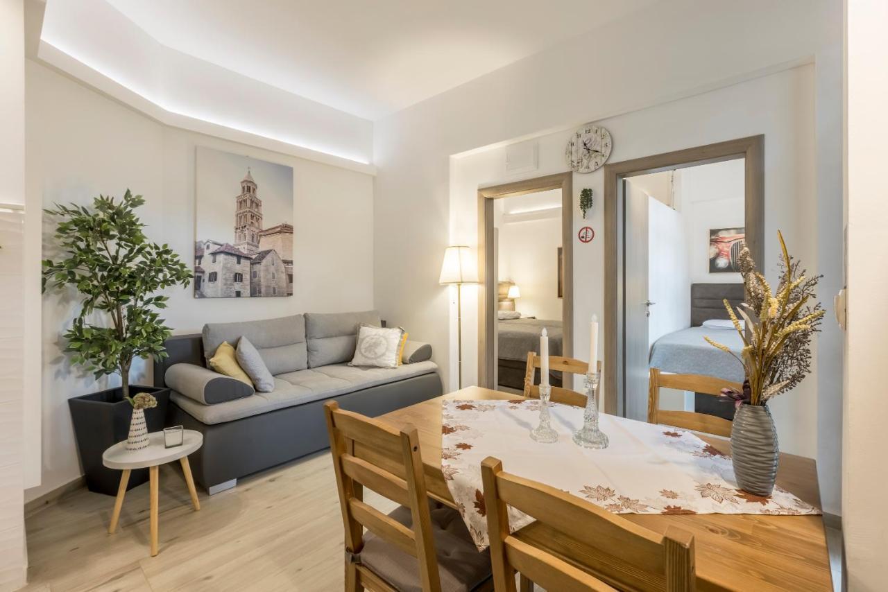 Ferienwohnung Palomia A Split Exterior foto
